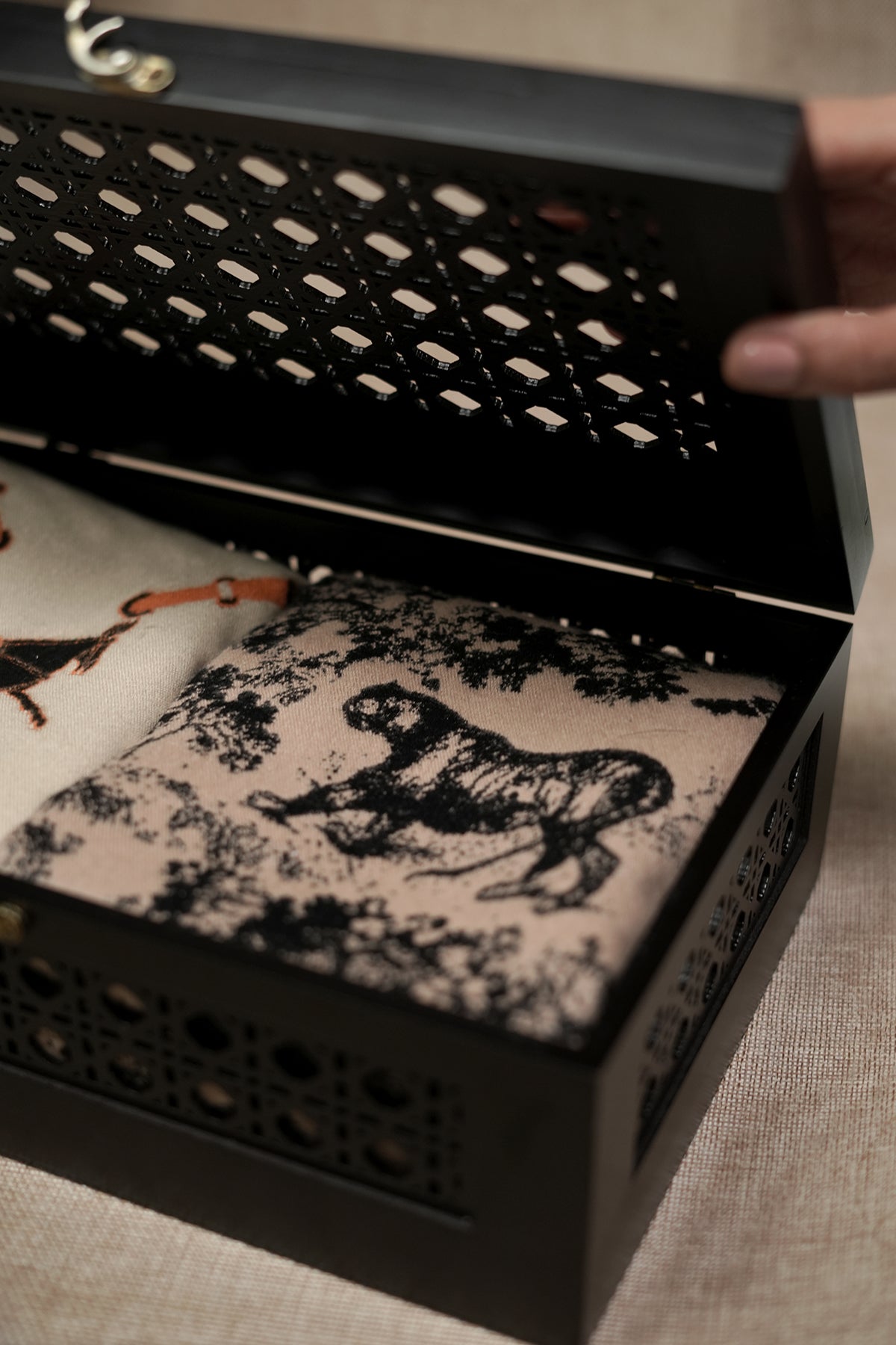 Wooden Gift Box with His & Her Stoles – Luxury Anniversary, Wedding & Return Gift