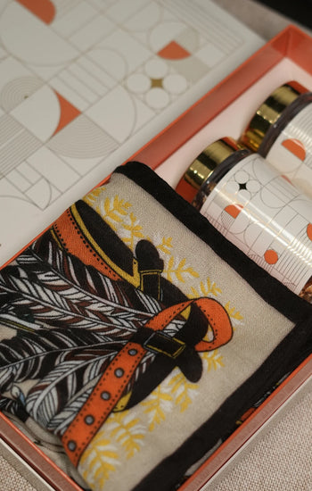 Gift Box with Modern Belt-Design Stole – All-Season Luxury Hamper