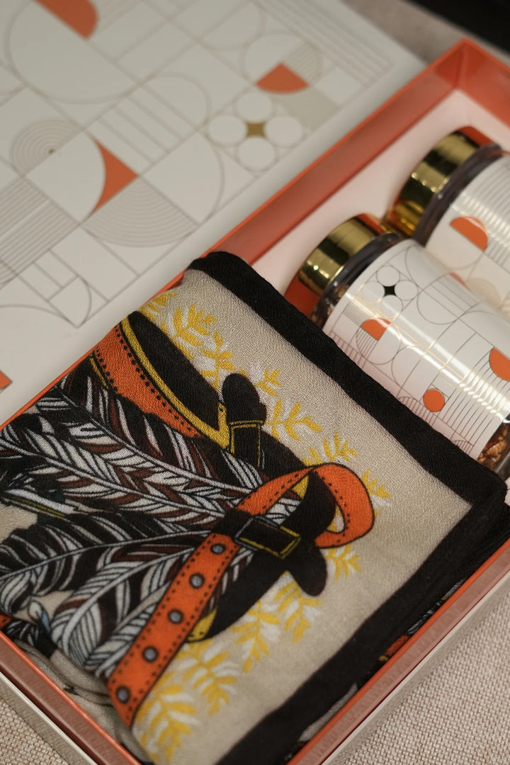 Gift Box with Modern Belt-Design Stole – All-Season Luxury Hamper