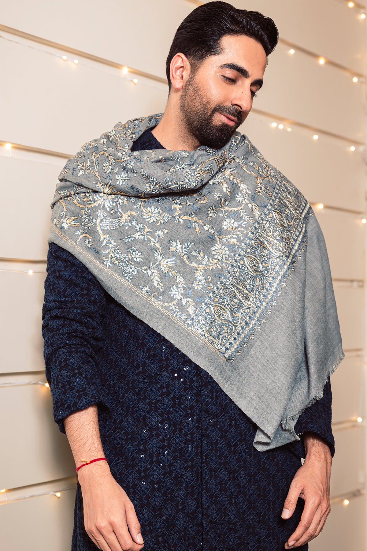 -  Ayushmaan Khurana in Kanchan Cashmere Stole