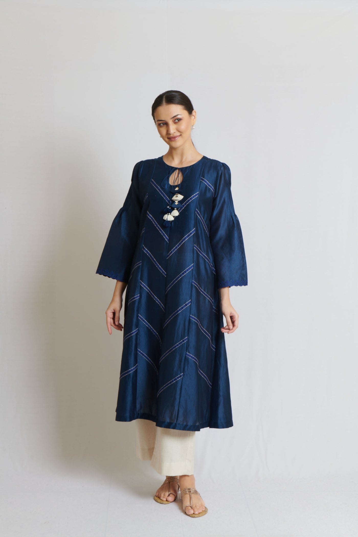 Mithudi Woven Kani Cape