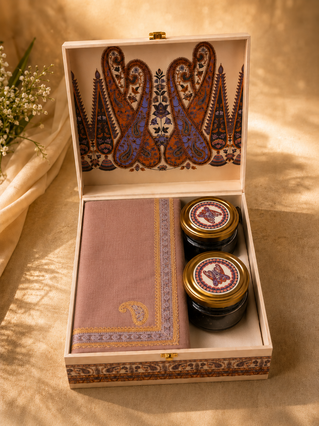 Dori &amp; Dua Rakhi Keepsake Hamper