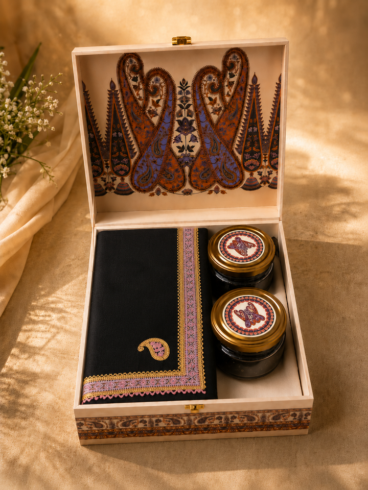 Dori &amp; Dua Rakhi Keepsake Hamper