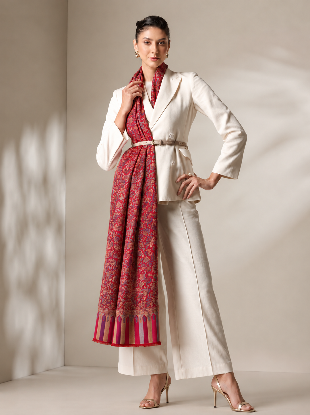 Red Jamawar Stole with Woven Leaf and Vine Design