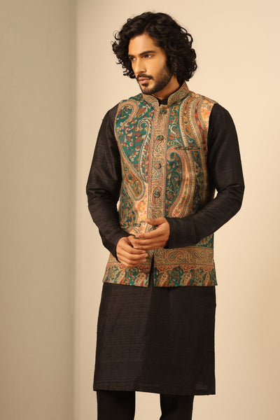 -  Amav Fine Wool Silk Waist Coat