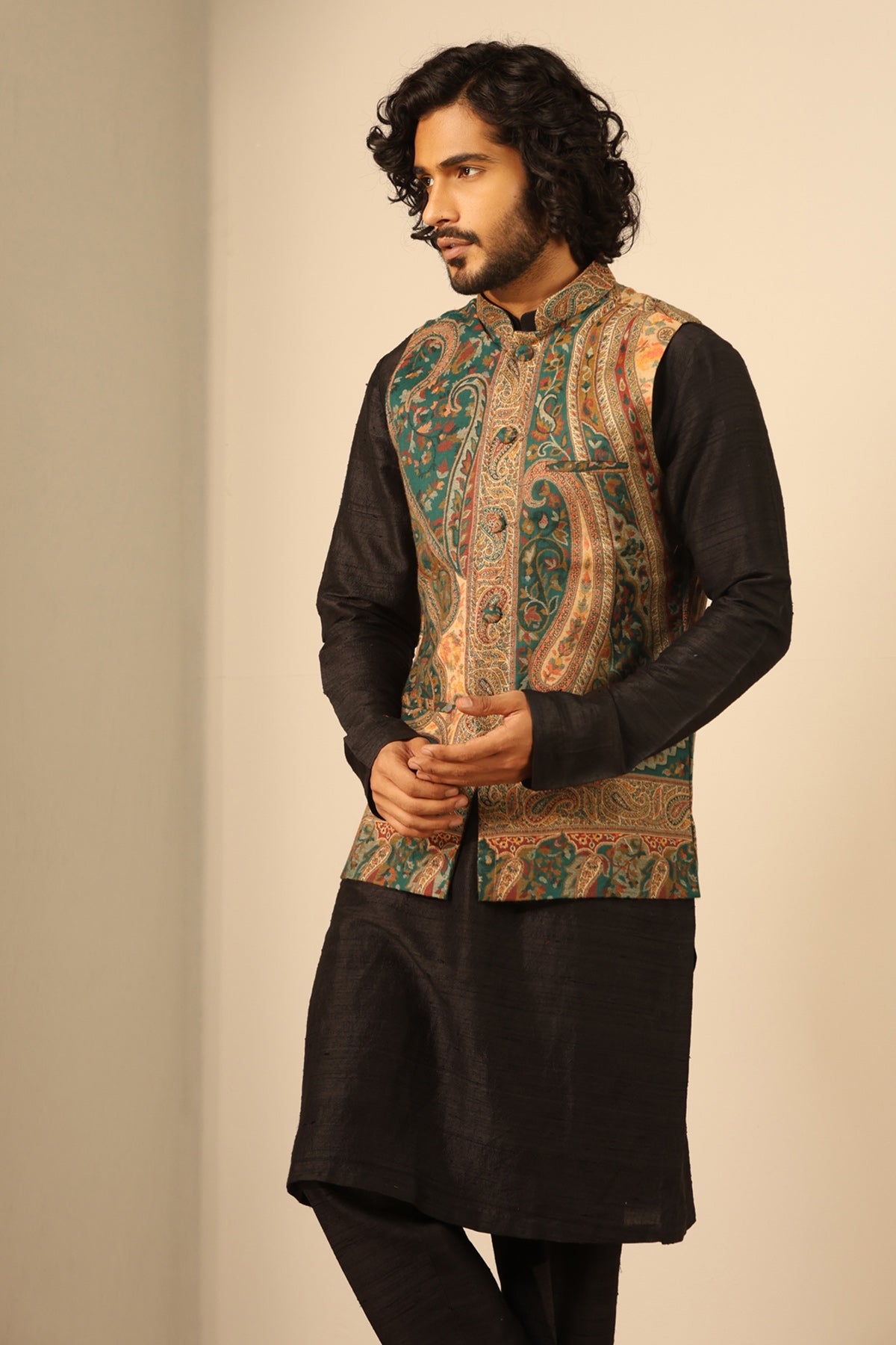 -  Amav Fine Wool Silk Waist Coat