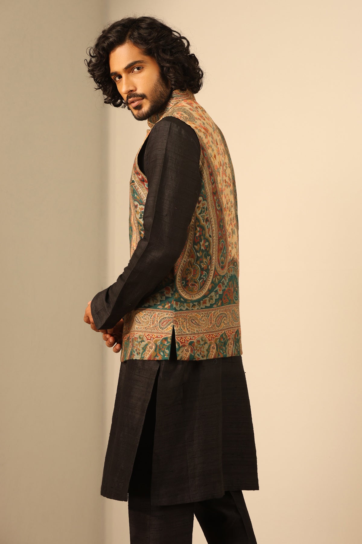 Amav Fine Wool Silk Waist Coat