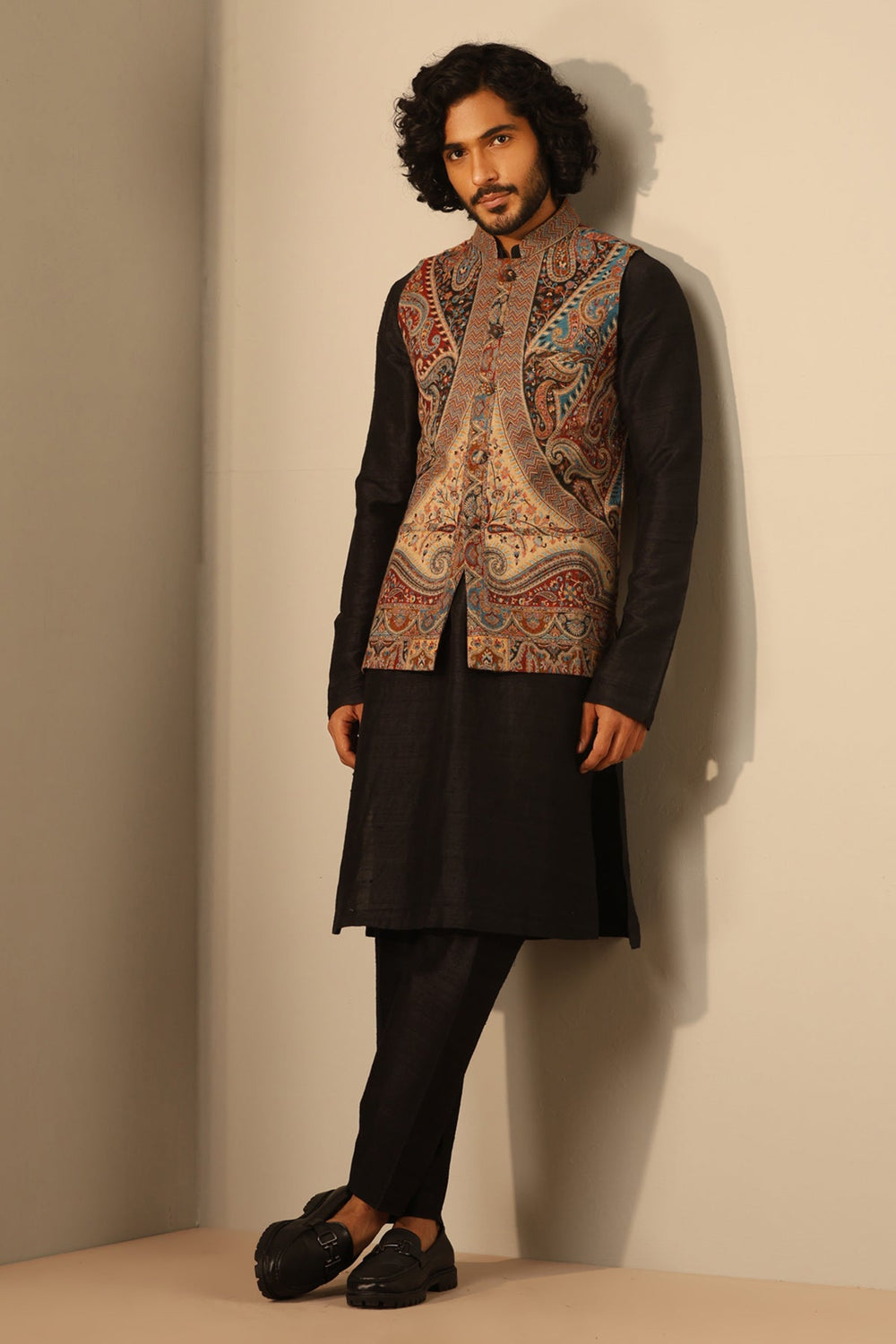 '-  Kian Fine Wool Silk Waist Coat