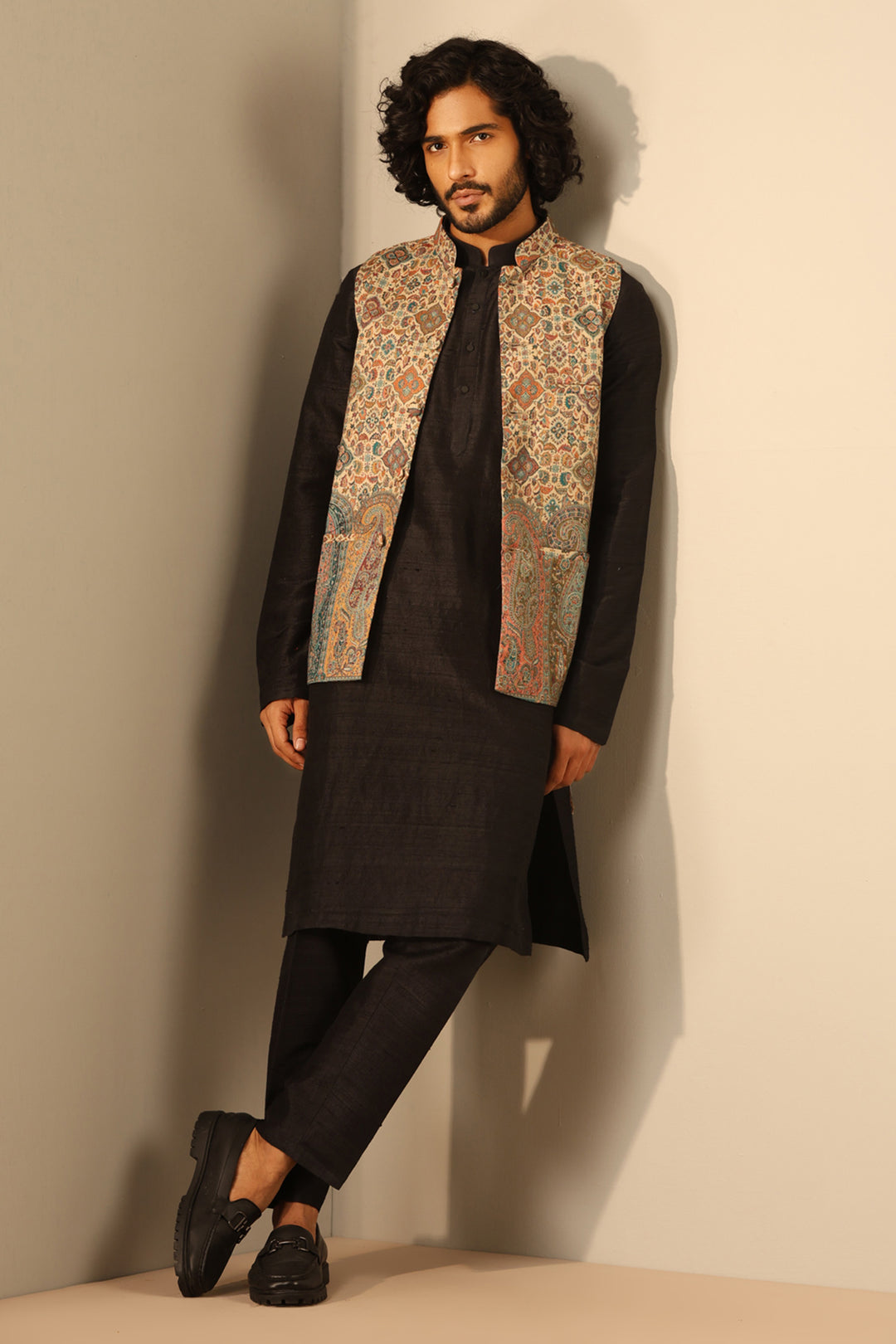 '-  Viraj Fine Wool Silk Waist Coat