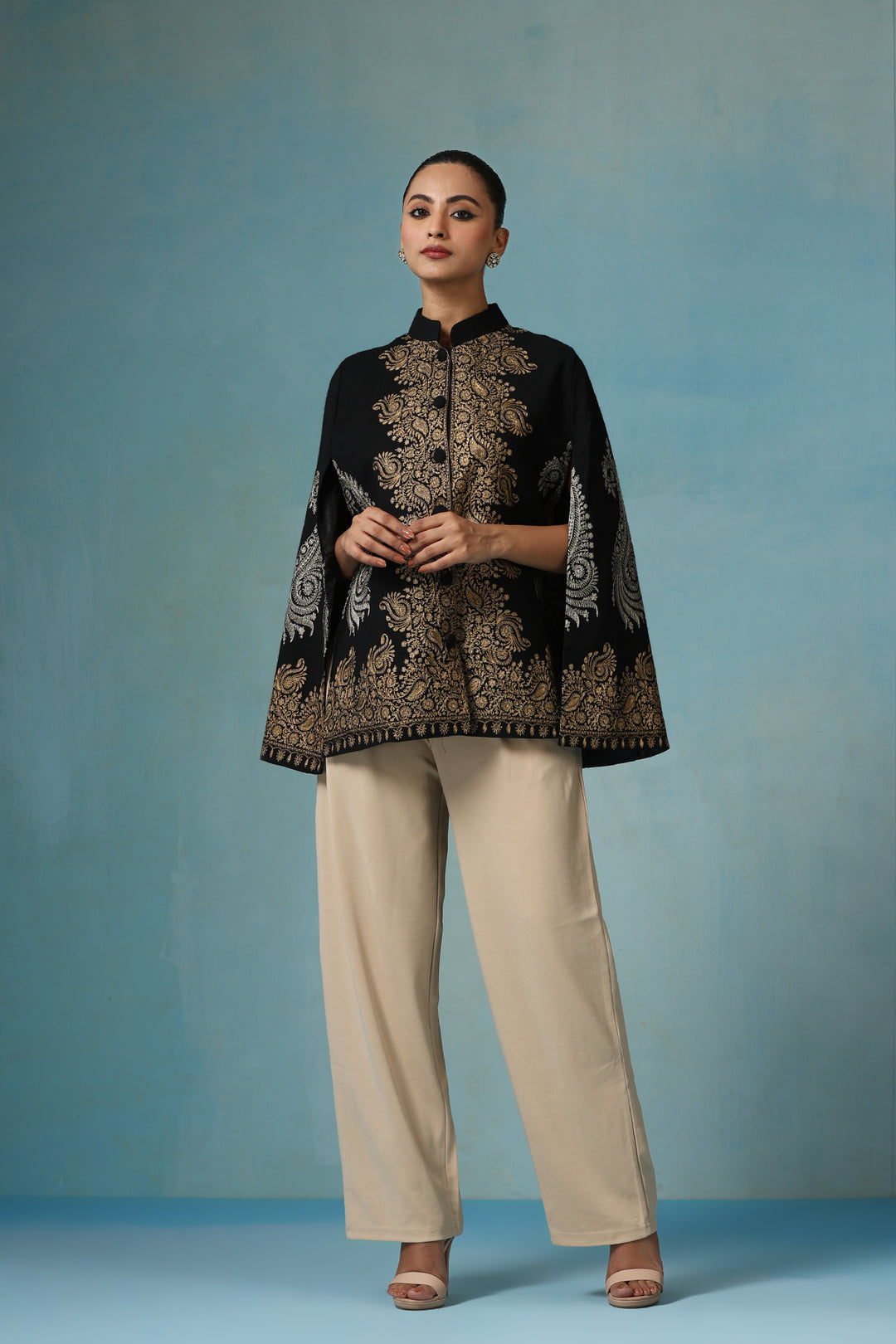 Heena Somani in our Ira Fine Wool Silk With Zari Embroidered Cape