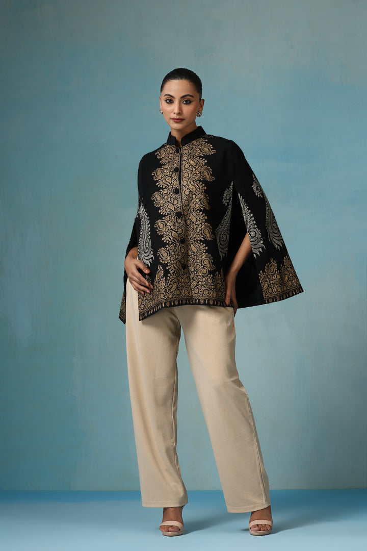 Heena Somani in our Ira Fine Wool Silk With Zari Embroidered Cape