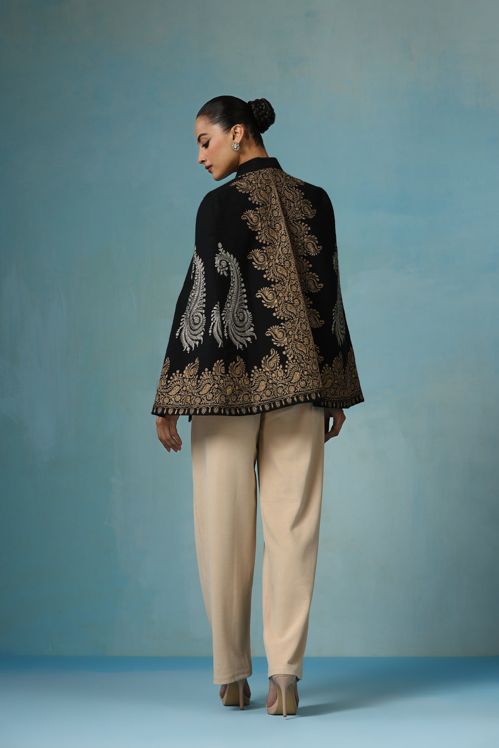 '-  Ira Fine Wool Silk with Zari Embroidery Cape