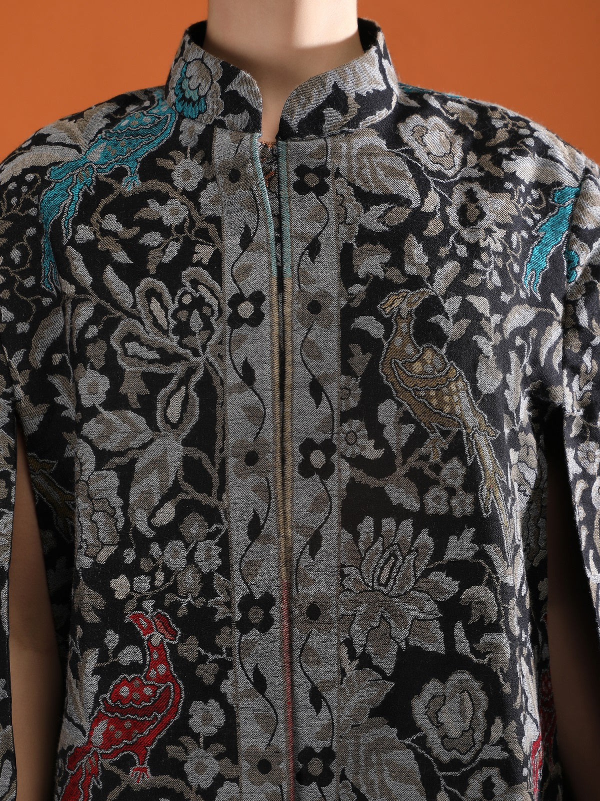 -  RAVYA FINE WOOL SILK KANI CAPE