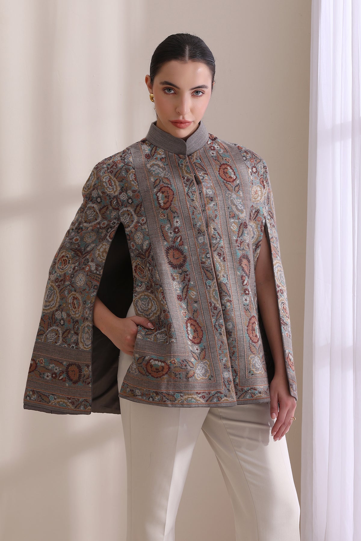 Cera Woven Cape