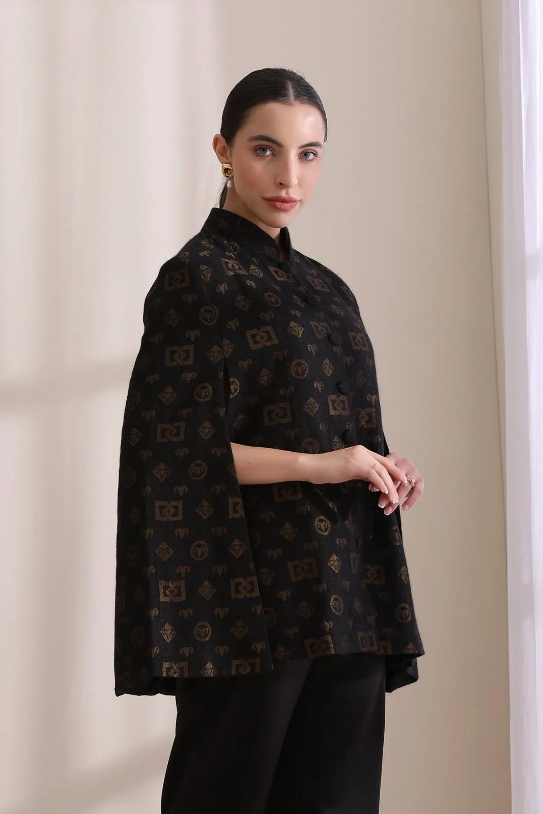 Dusala Cashmere Fine Wool Silk with Zari Embroidered Cape