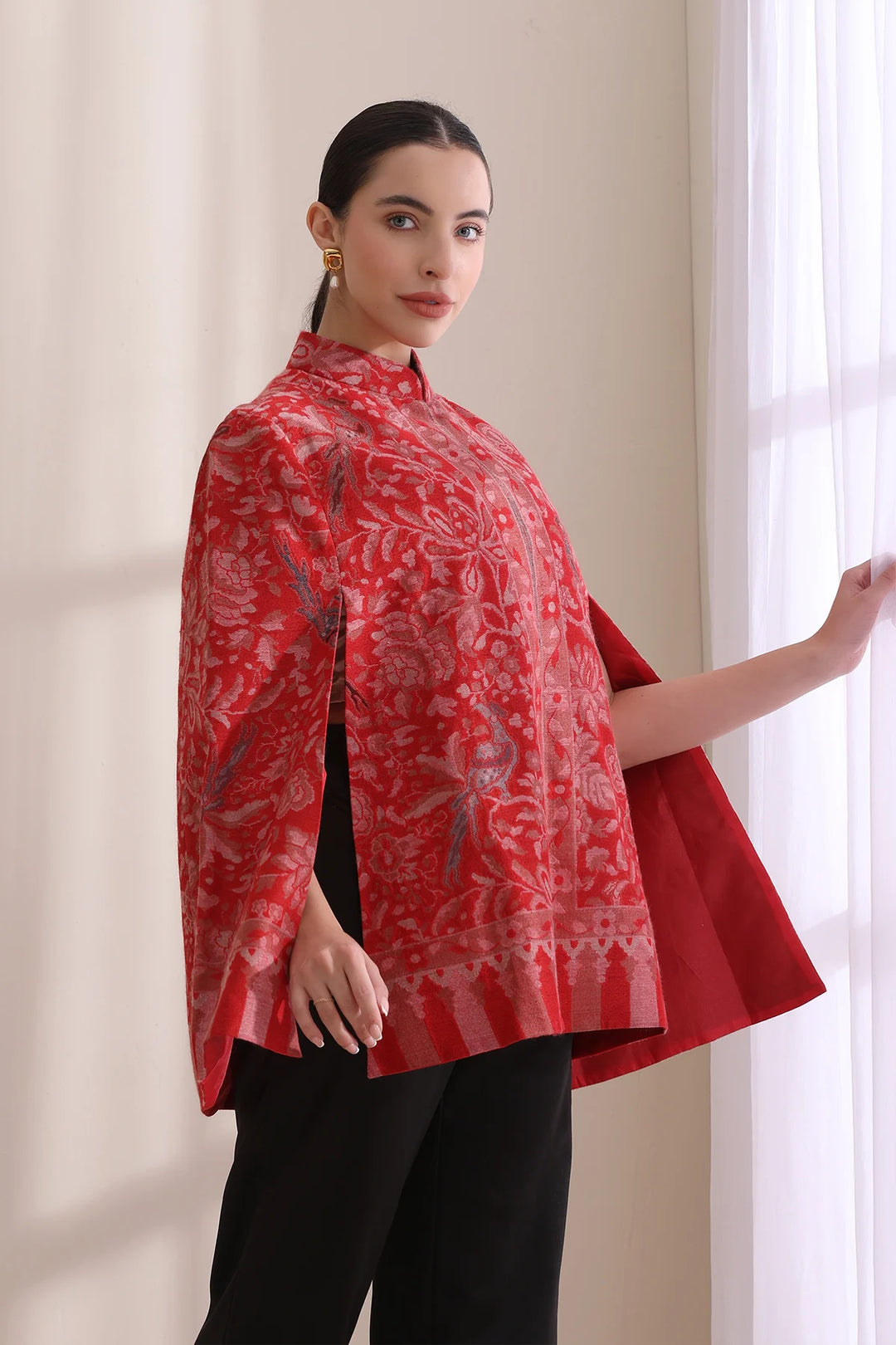 Mithudi Woven Kani Blend Cape.