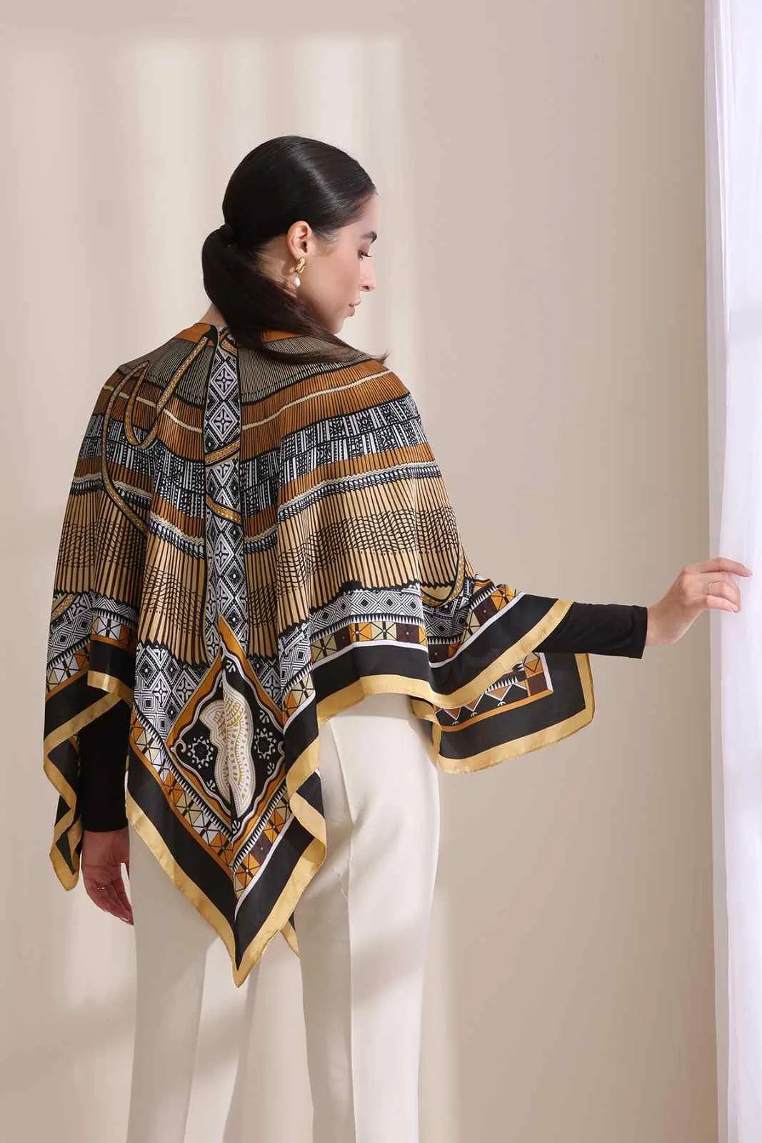 Liliana Printed Cape