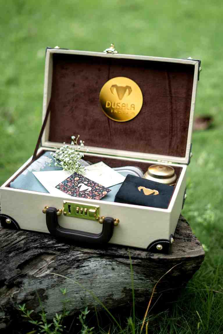 Ivory Luxe Trunk – Pashmina &amp; Pearl Heritage Gift Box