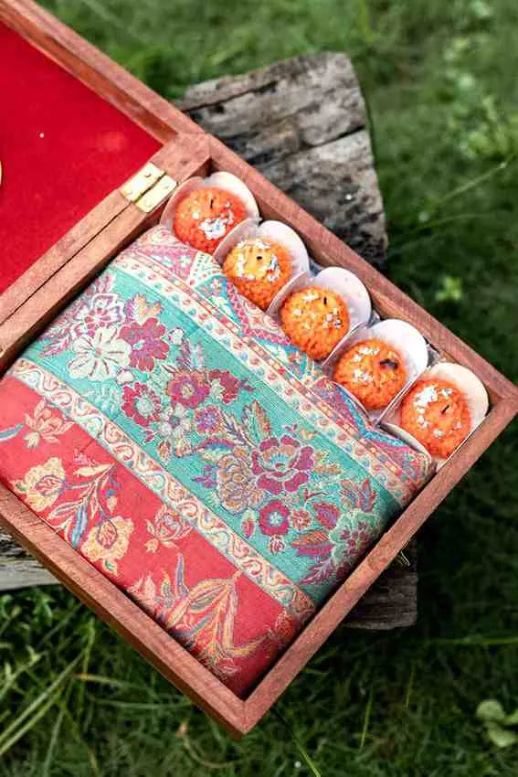 Dusala Heritage Wood Box with Silk Dupatta &amp; Laddu Candle Set