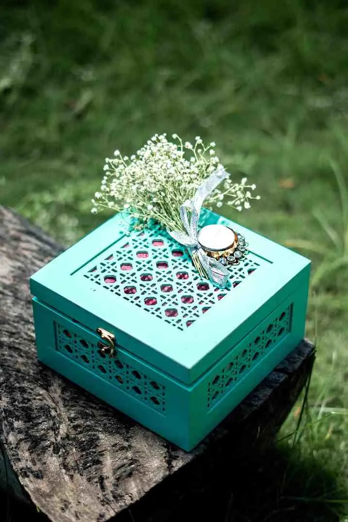 Aqua Lattice Pashmina Shawl Gift Box with Candle Decor