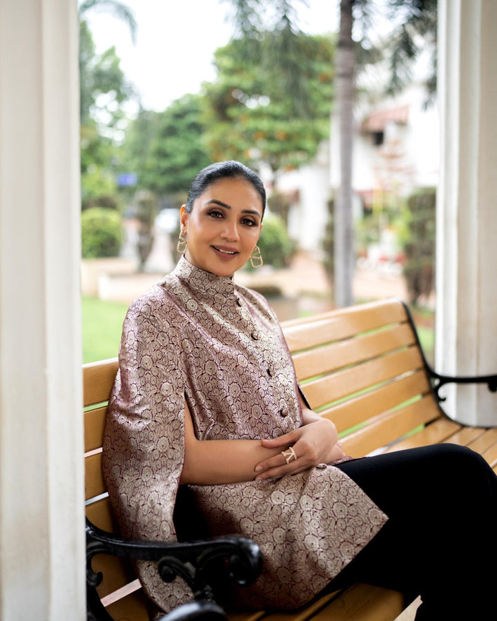 Ahilya Banarasi Cape: Women&