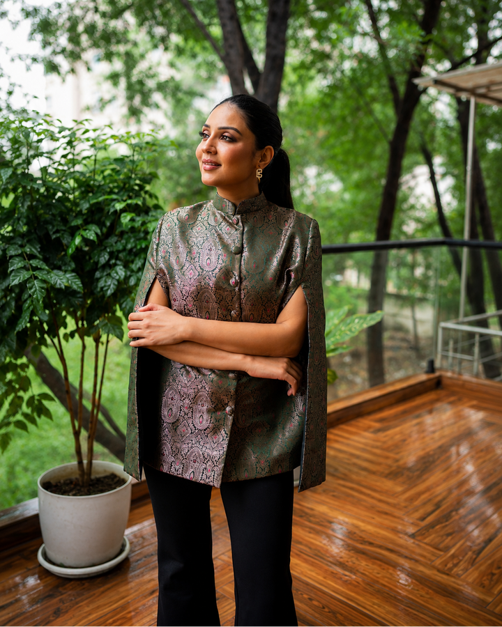 Noor Jahan Banarasi Cape: Women&