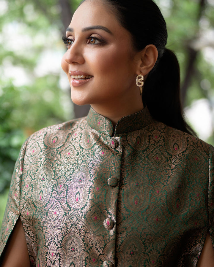 Noor Jahan Banarasi Cape: Women&