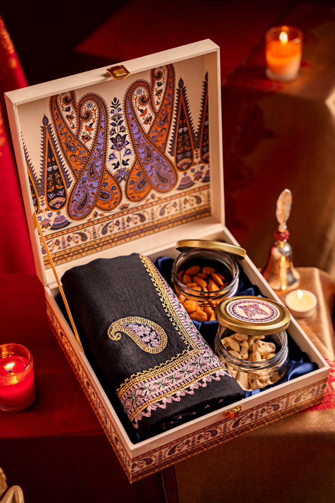 Royal Paisley Diwali Fine Wool Stole Gift Box with Dry Fruits