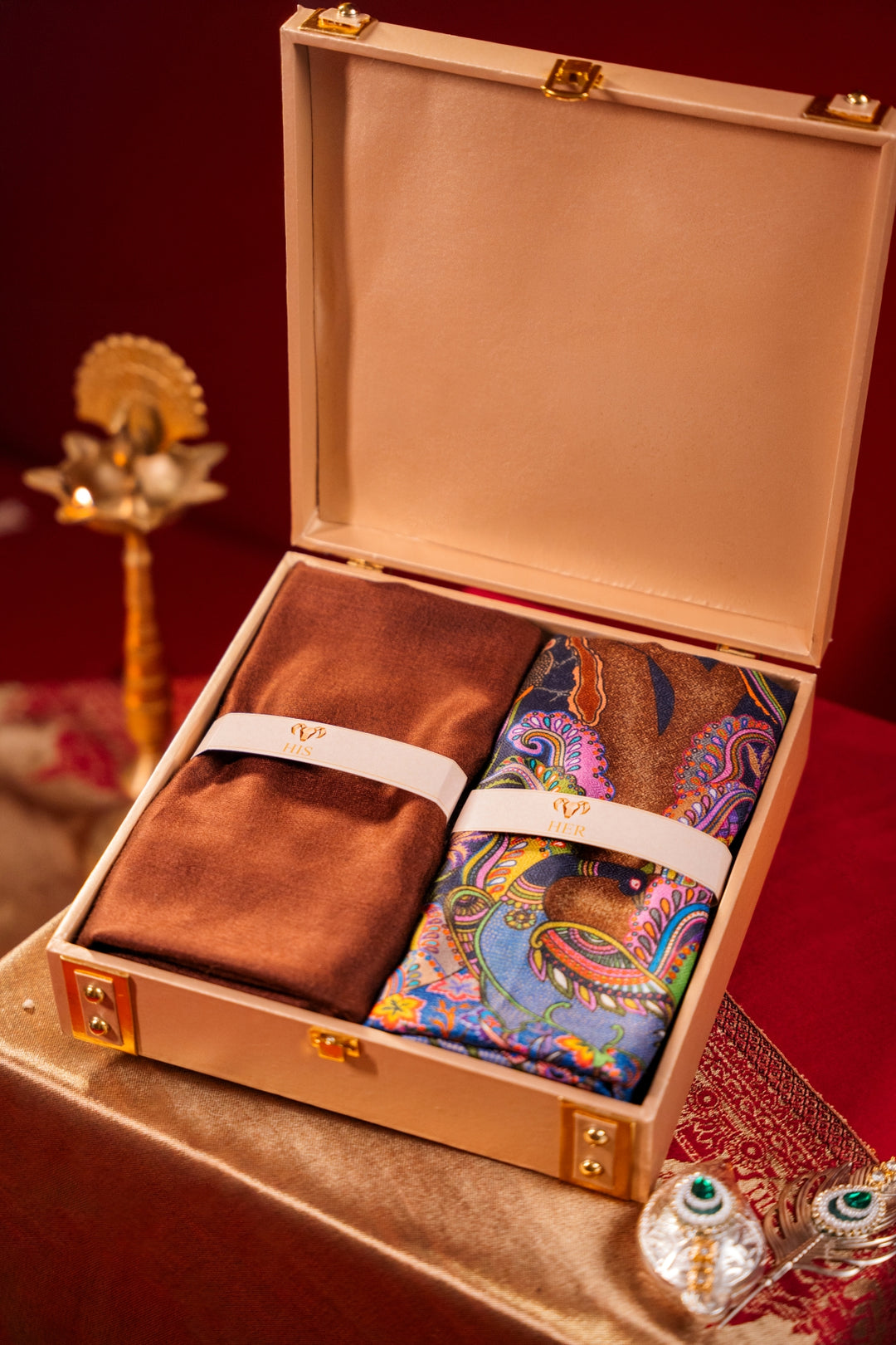 His And Her Love Letter Shawl/Stole Gift Box
