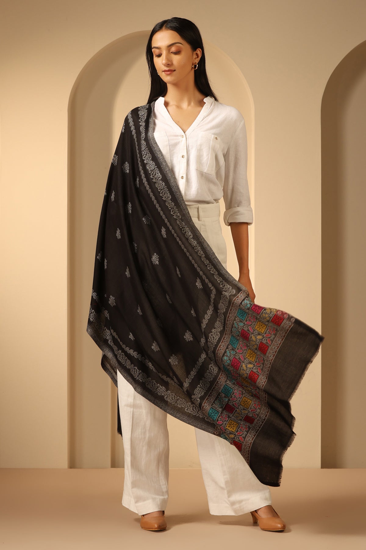 -  Shrungar Cashmere Stole