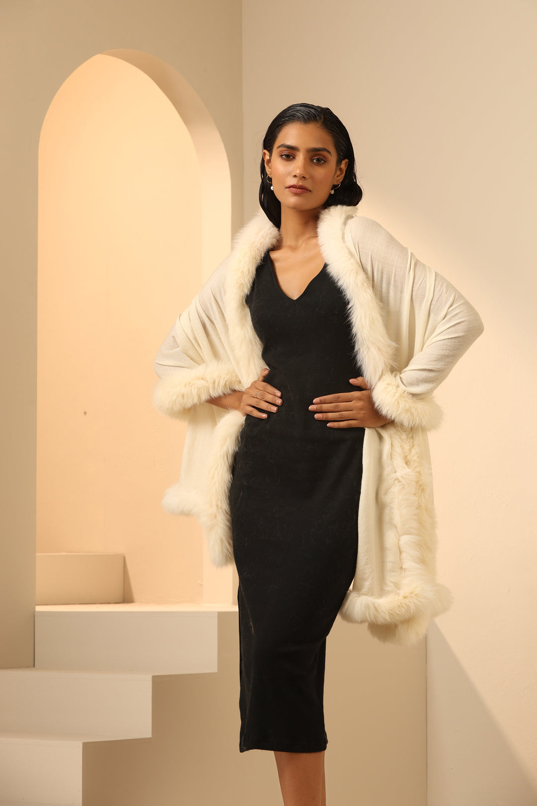 Niki Mehra in Pashmina Fur Border Stole