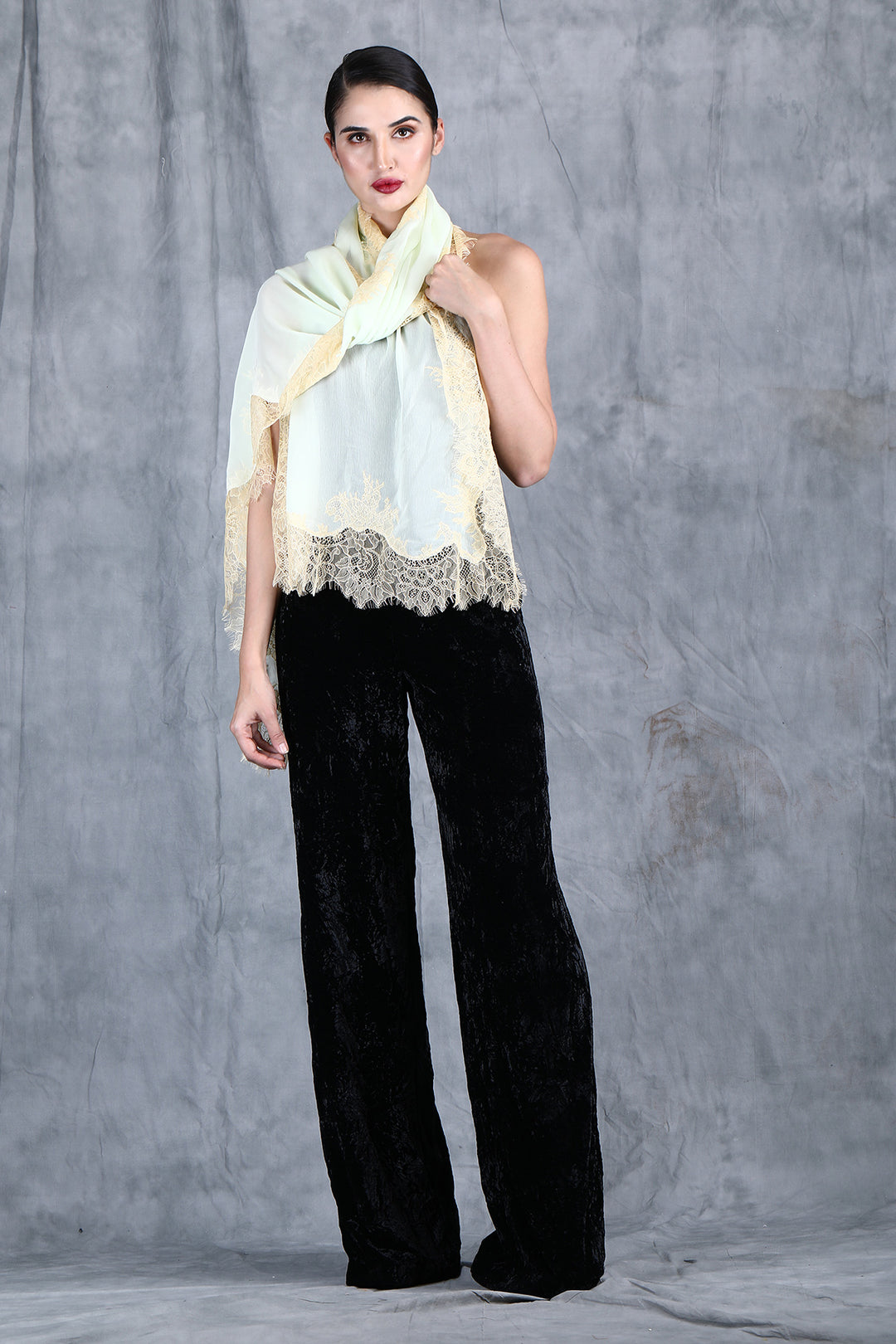 '-  Julia Georgette Stole