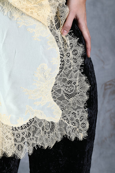 -  Julia Georgette Stole