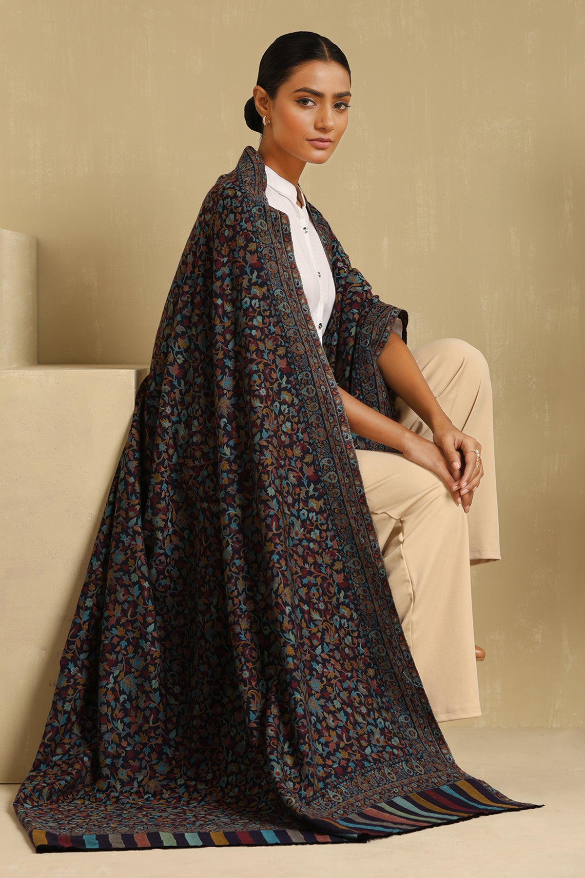 -  Ema Cashmere Full Shawl