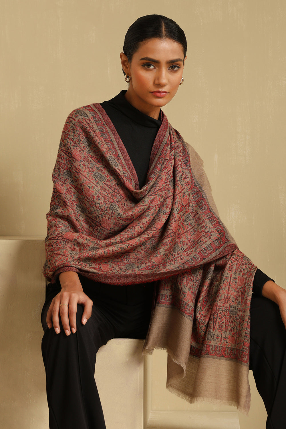 '-  Sera Cashmere Stole