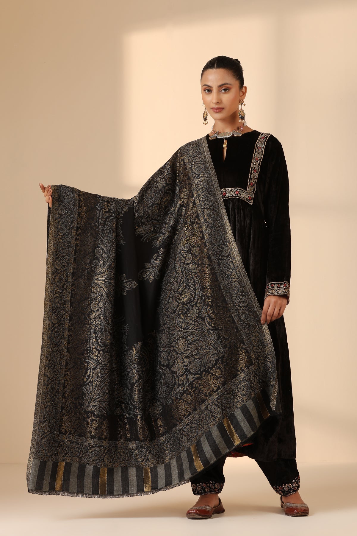 -  Tori Cashmere Fine Wool Shawl