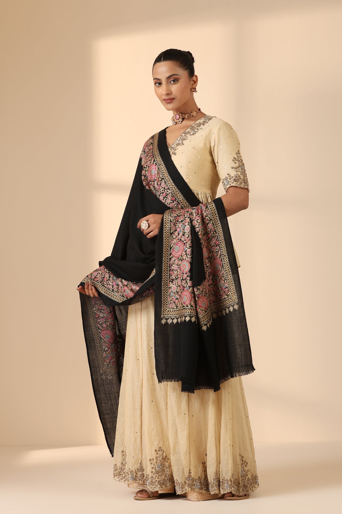 -  Zayeden Cashmere Fine Wool  Shawl