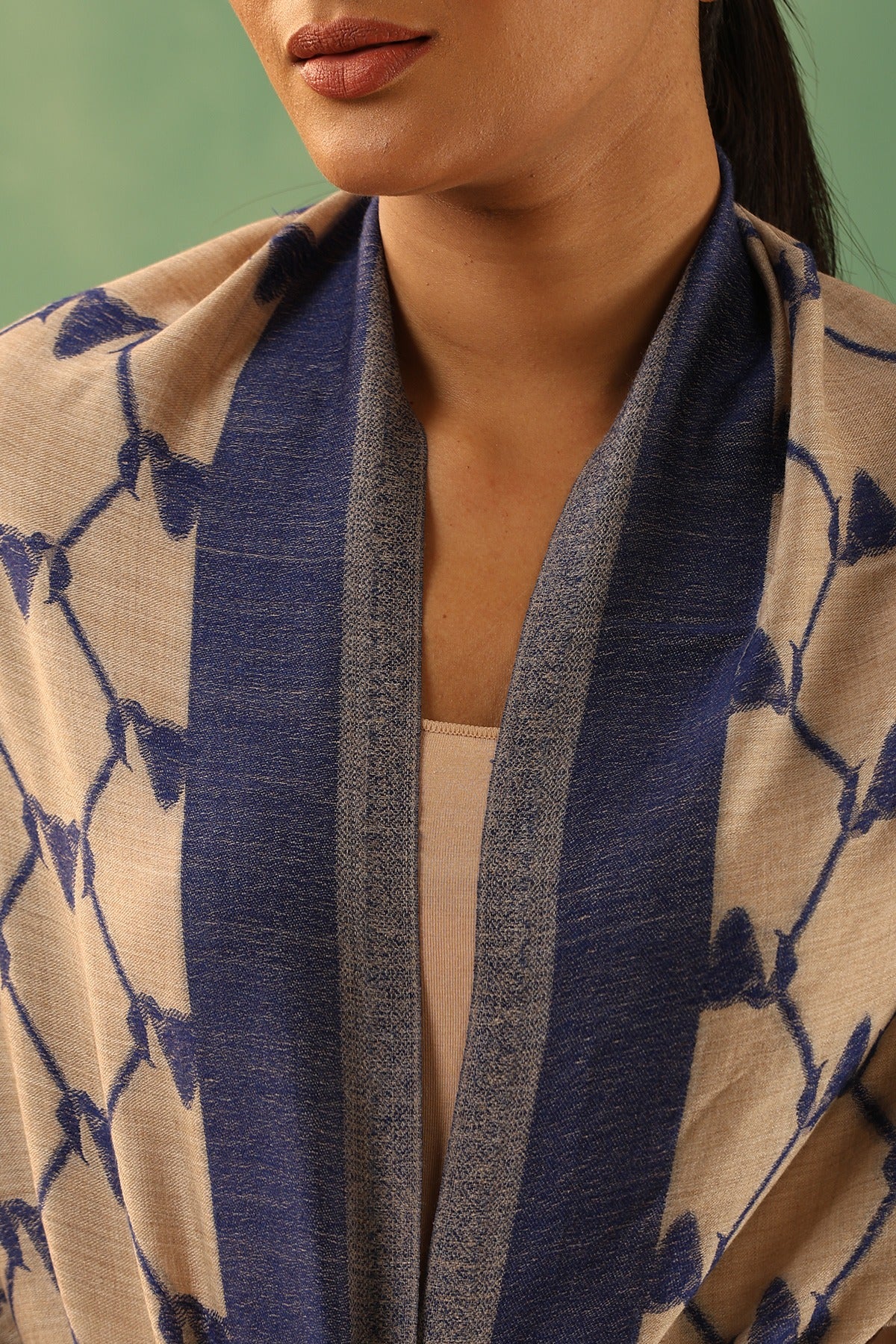 -  Aadhira Cashmere Stole