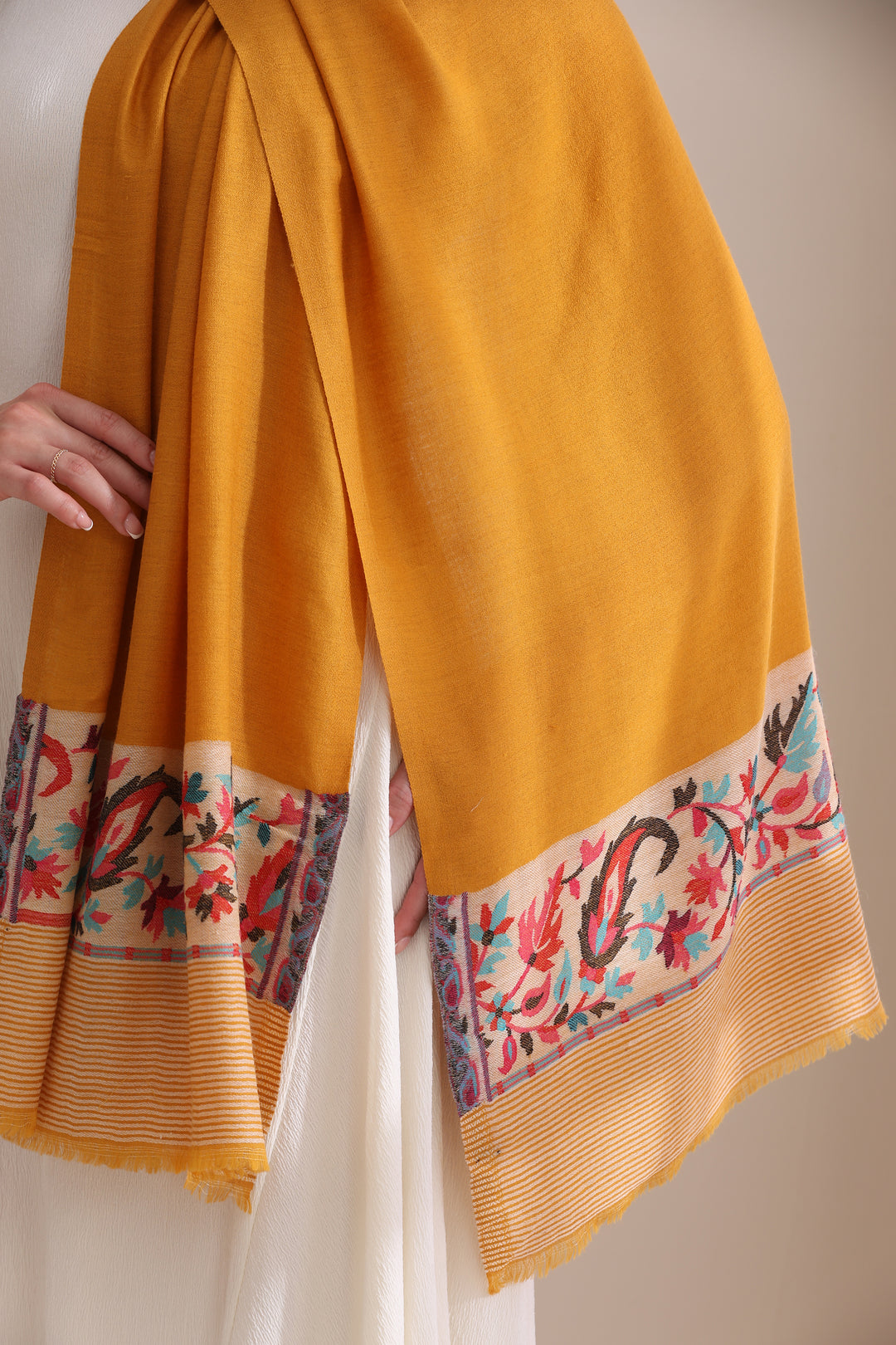 Aksara Cashmere Stole