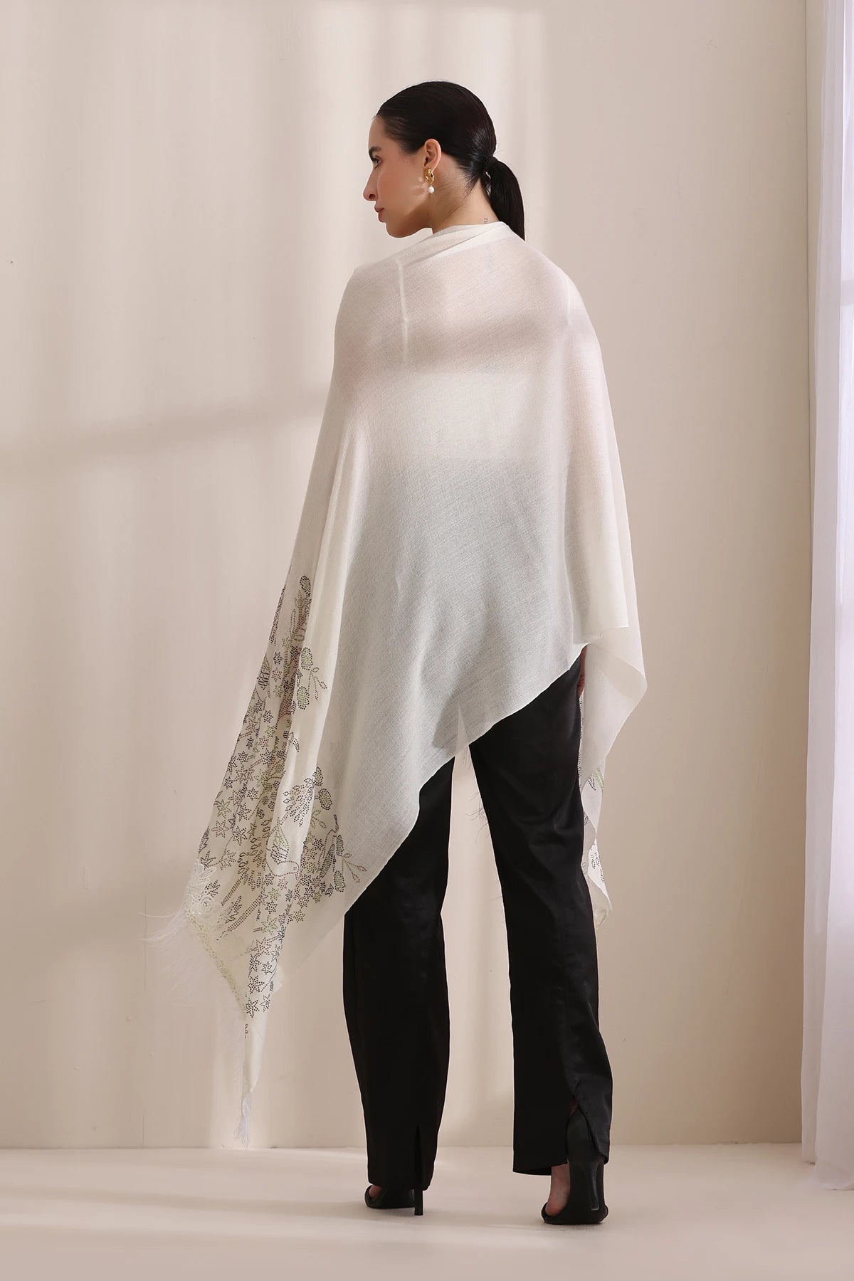 Isla Floral Stone work with rose lace with feather on border Stole