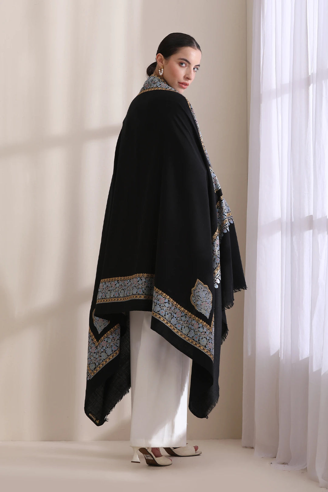 Abhuti Intricate embroidered shawl with four side border Fine Wool Shawl