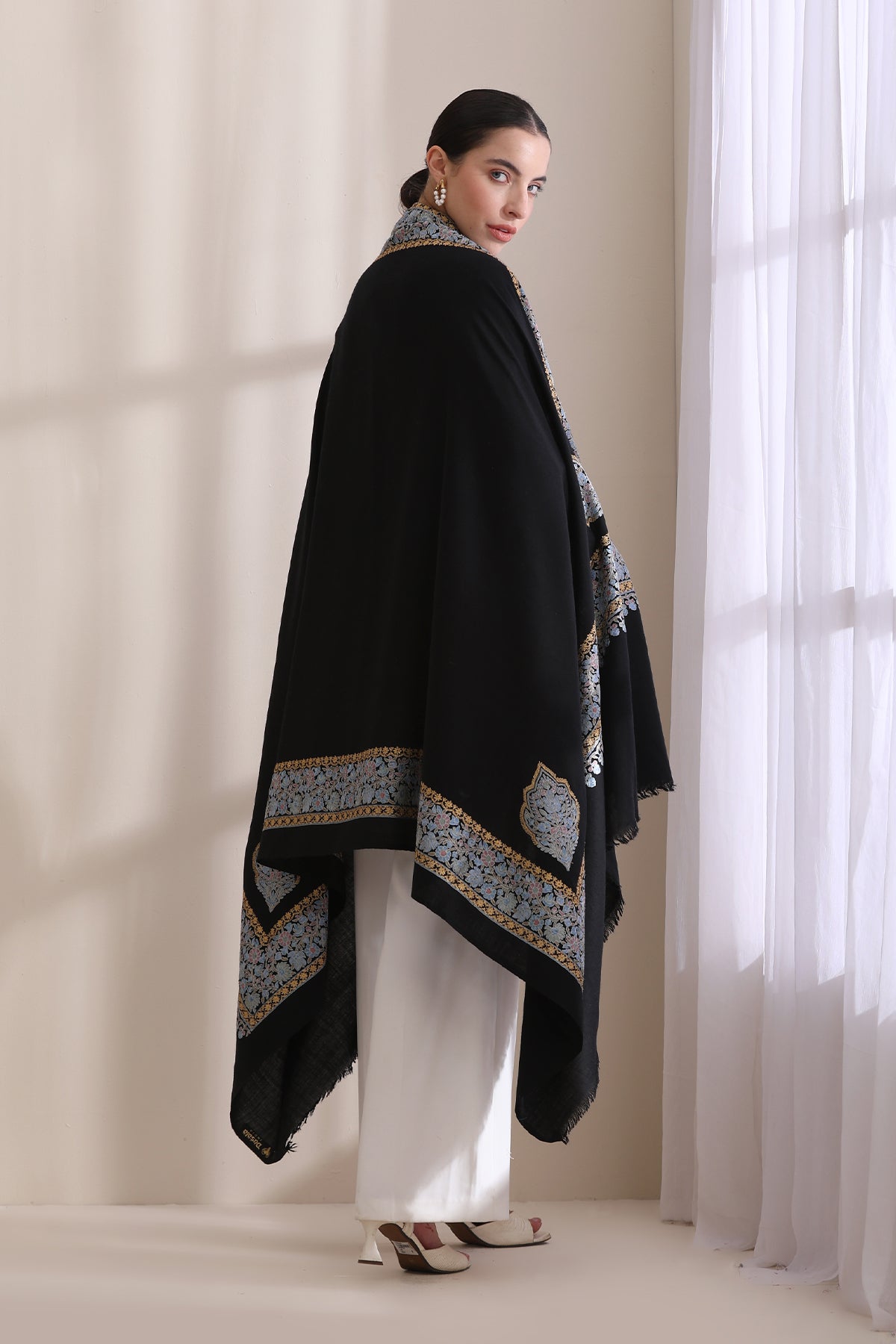 -  Abhuti Intricate embroidered shawl with four side border Shawl
