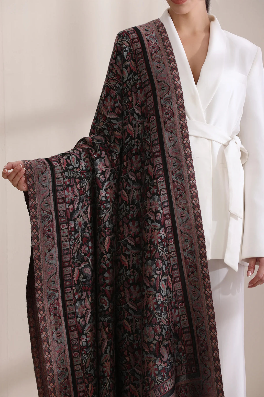 Kajal Kani Fine Wool Shawl