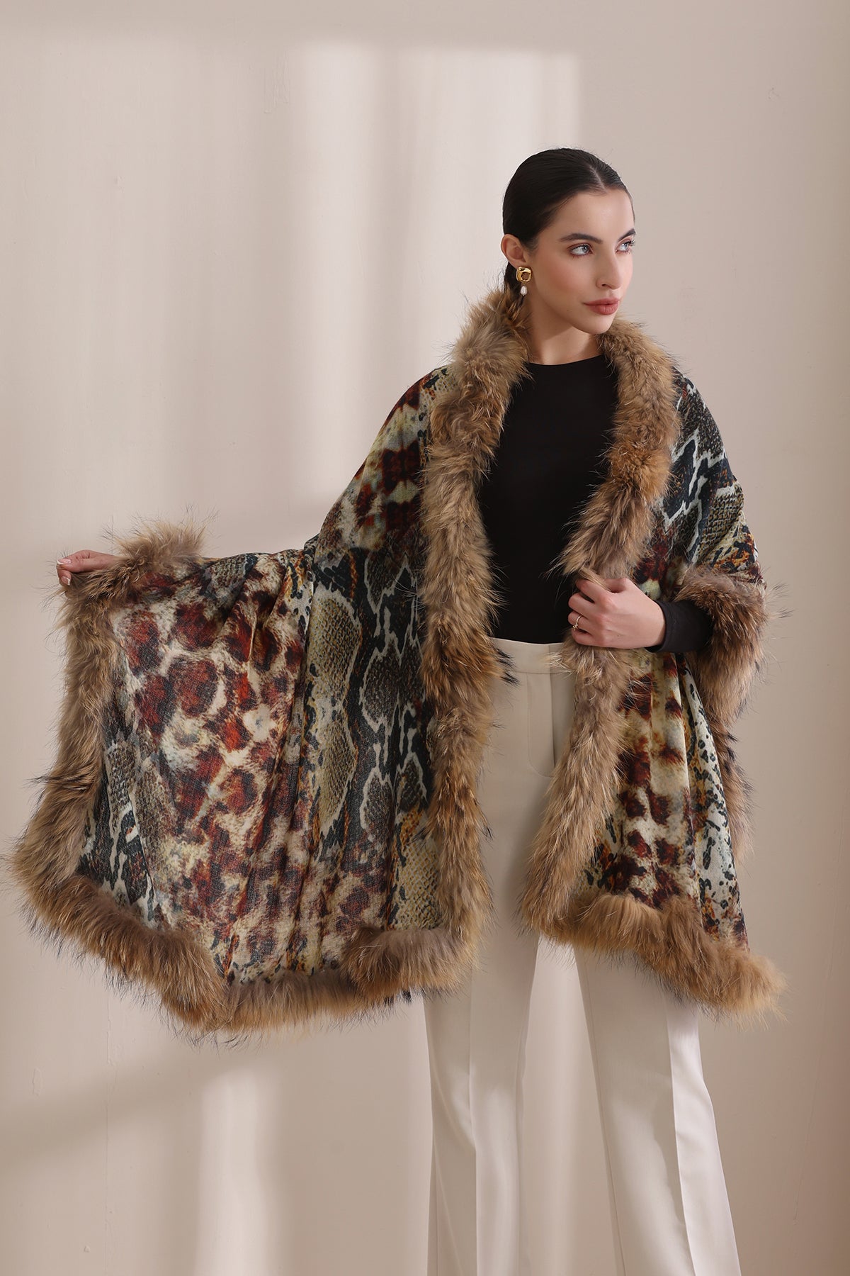 -  Iris Cashmere Animal Printed Stole With High Quality Fur
