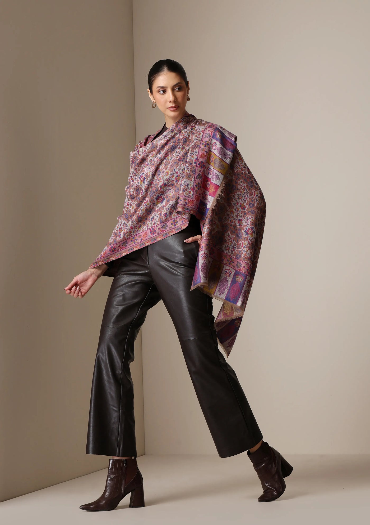 Dusala Royal Blossom Kani stole