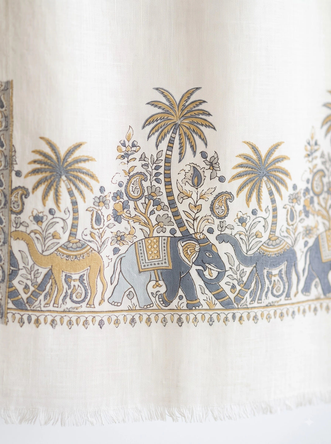 White Cashmere Wool Stole with Elephant Palm Motif Border