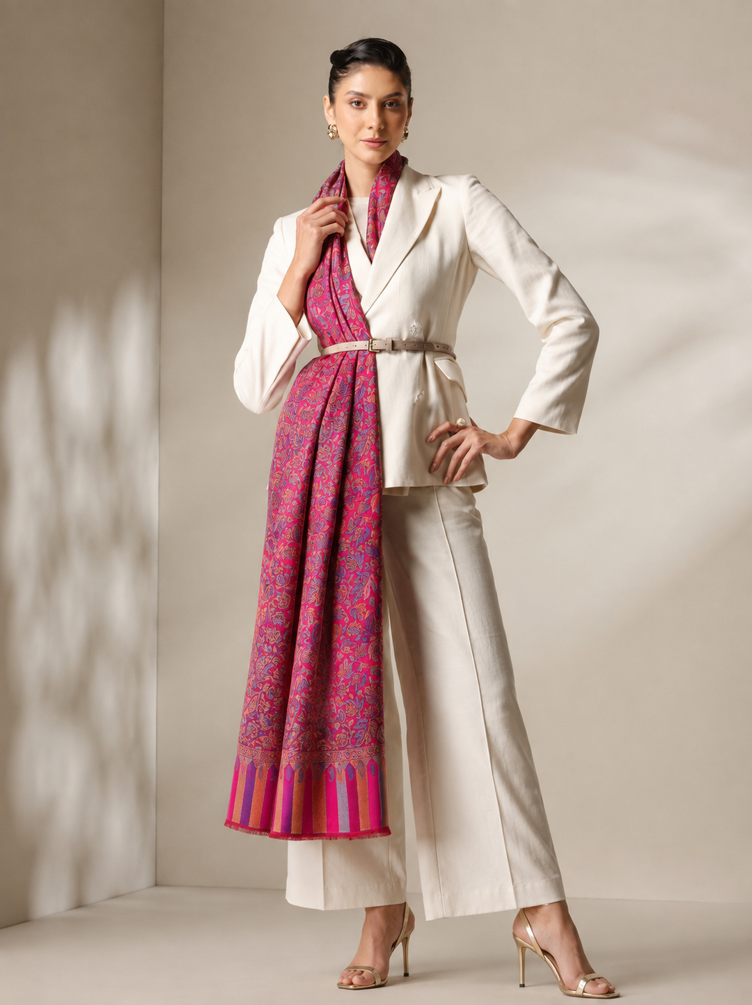 Red Jamawar Stole with Woven Leaf and Vine Design