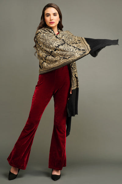 -  Aarya Babbar in Pashmina Resham Aari Thread Work