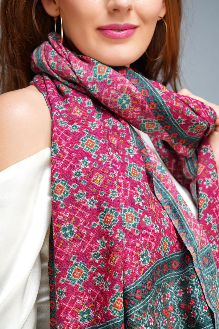 Cashmere Fine Wool In Kani Multicolor Design Stole
