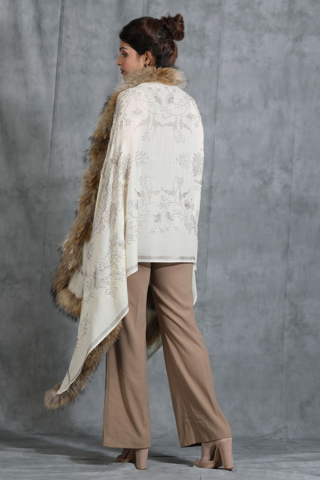 Cashmere Lotus Design Swaroski Stone Work Fur Stole
